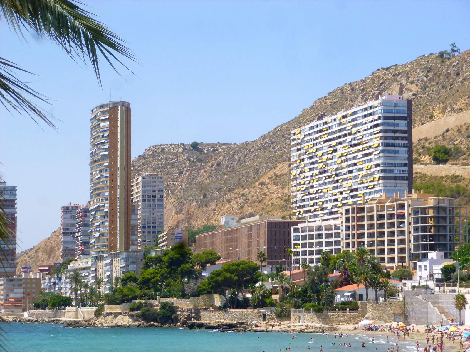 La Albufereta de Alicante desde la playa
