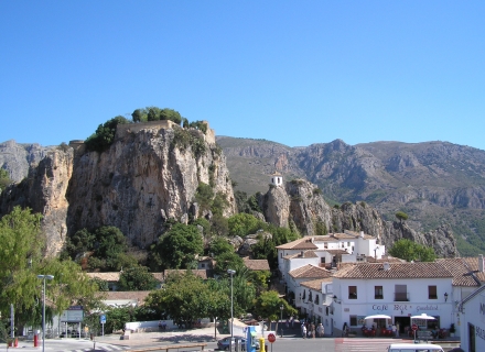 Castillo de Guadalest desde Benimantell