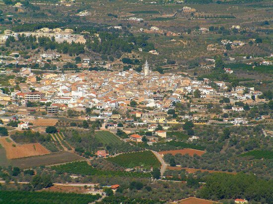 Pueblo de Jalón desde las alturas