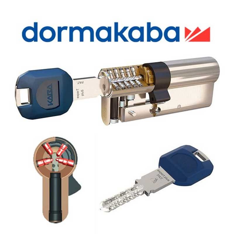 Llave puesta en la cerradura