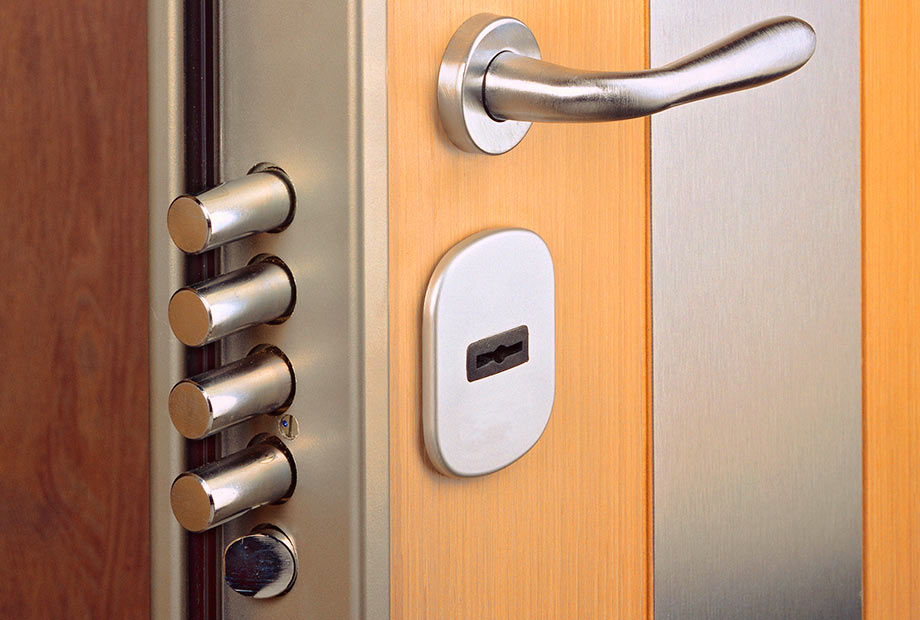 Puerta acorazada de gorjas