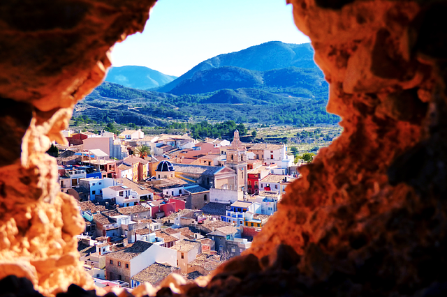 Relleu desde el forat de la montaña