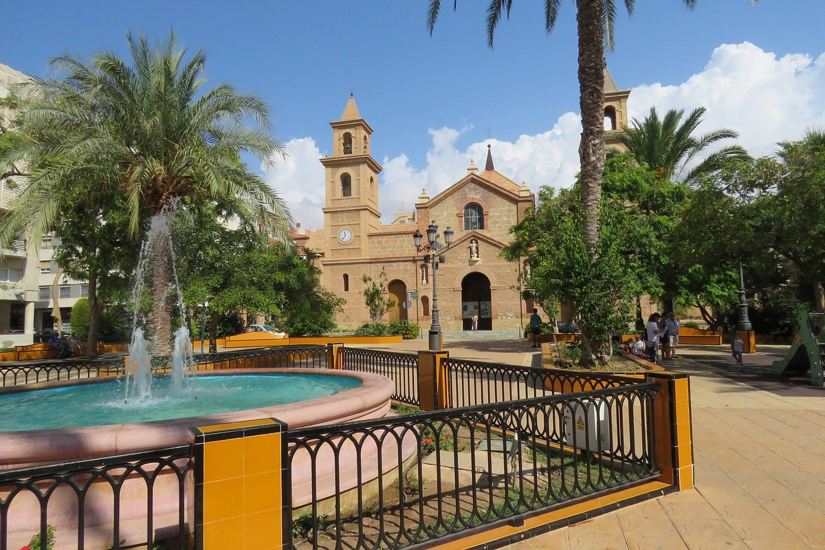 Fuente de la plaza de la Iglesia de Torrevieja